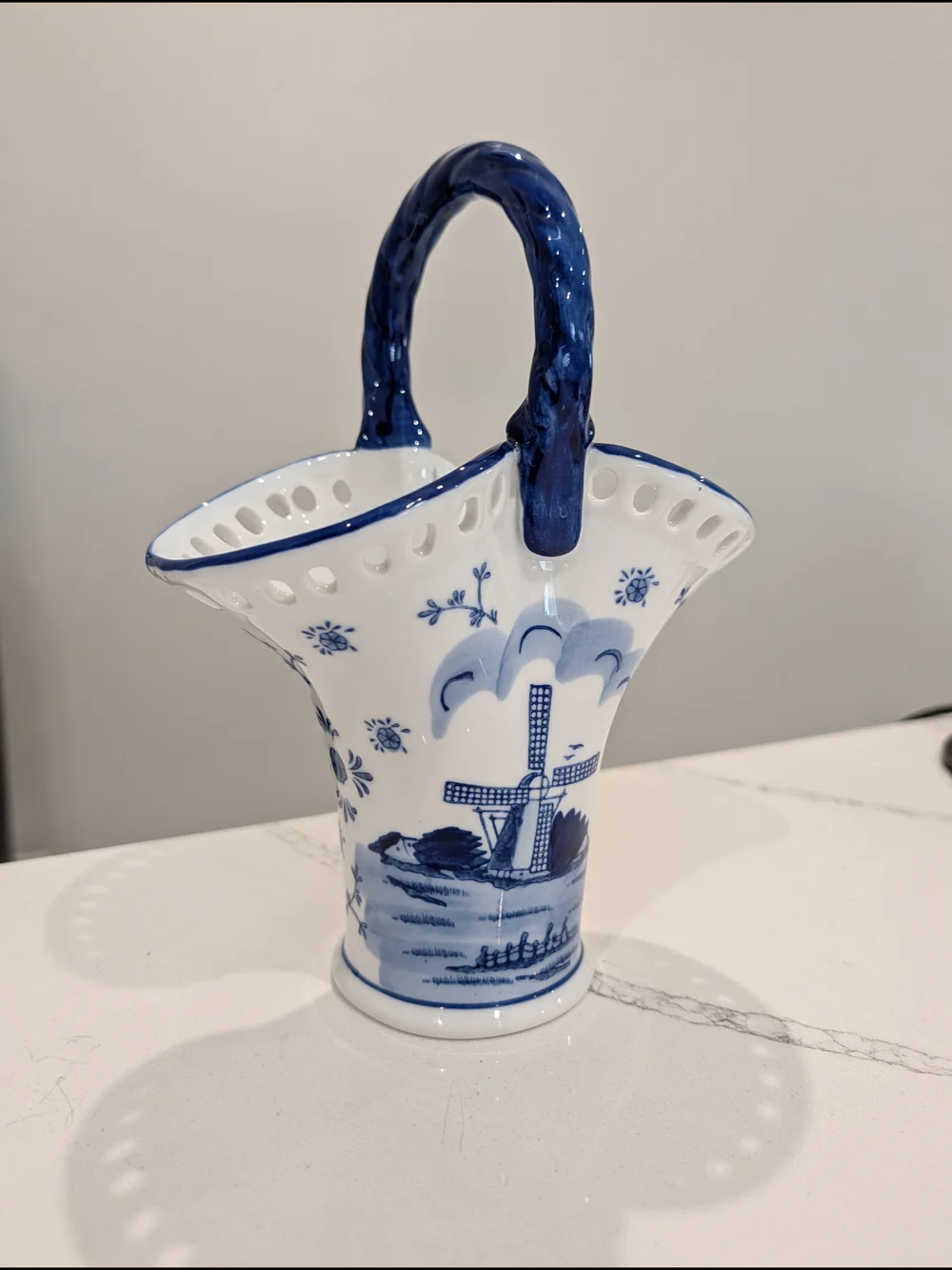 Delft blue white